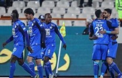 استقلال به یک قدمی پرسپولیس رسید