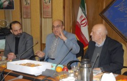 نشست مسئولین فدراسیون بدمینتون ، انجمن هاکی روی یخ و اعضای کارگروه ورزش در حضور دکتر بادامچیان