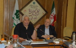 نشست هفتگی اعضای کارگروه ورزش حزب موتلفه اسلامی با حضور محمدرضا طالقانی برگزار شد.